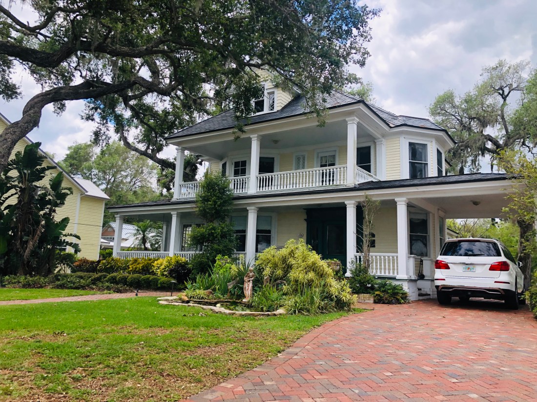 C8401631-A8C0-468A-B032-648E8F763398