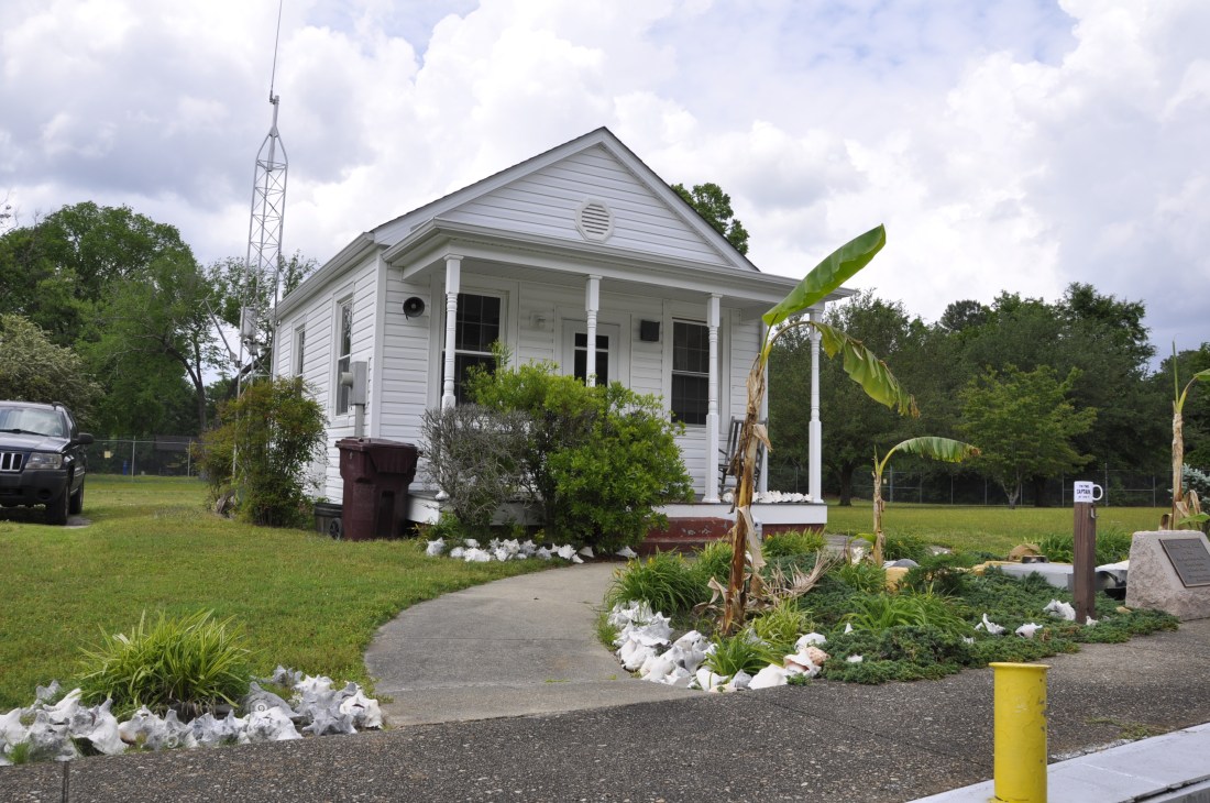 F647B981-F5FB-47D9-9AA4-86A49C9C8581